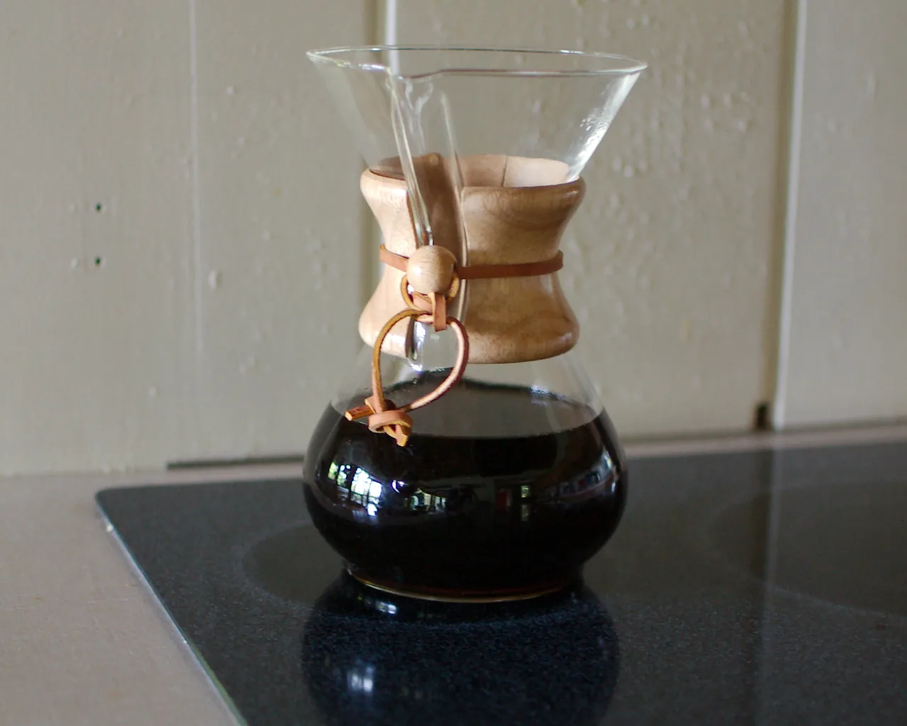 Chemex coffee brewing setup